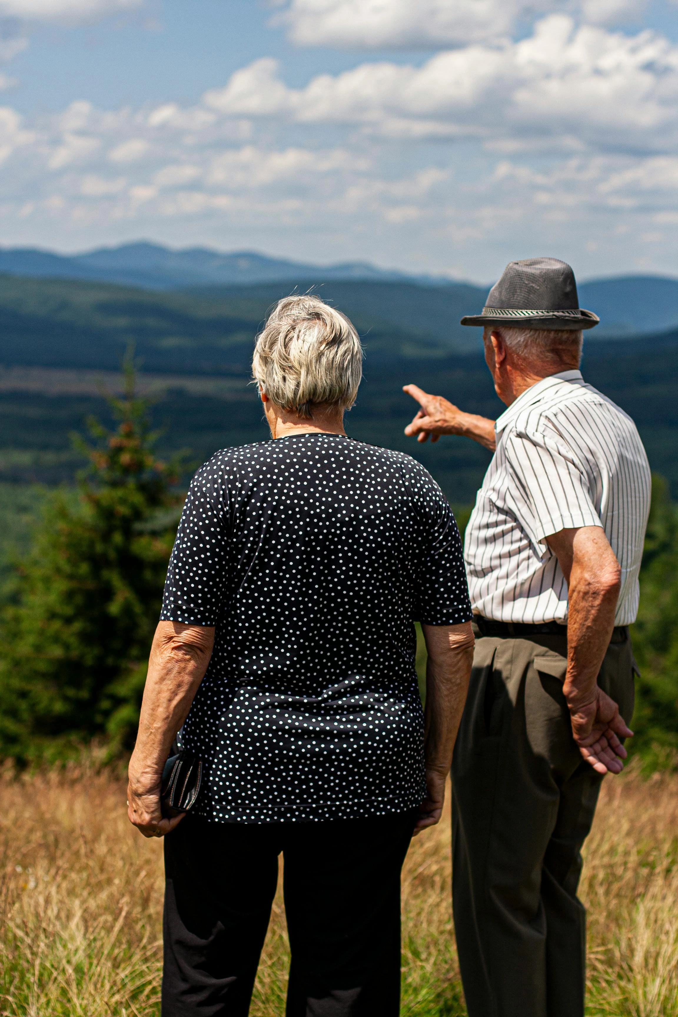 Enjoying Arizona's beautiful landscape in assisted living